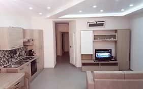 Street House